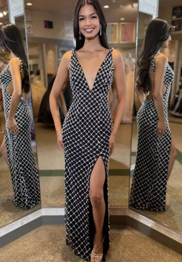 57883^Sherri Hill Hot