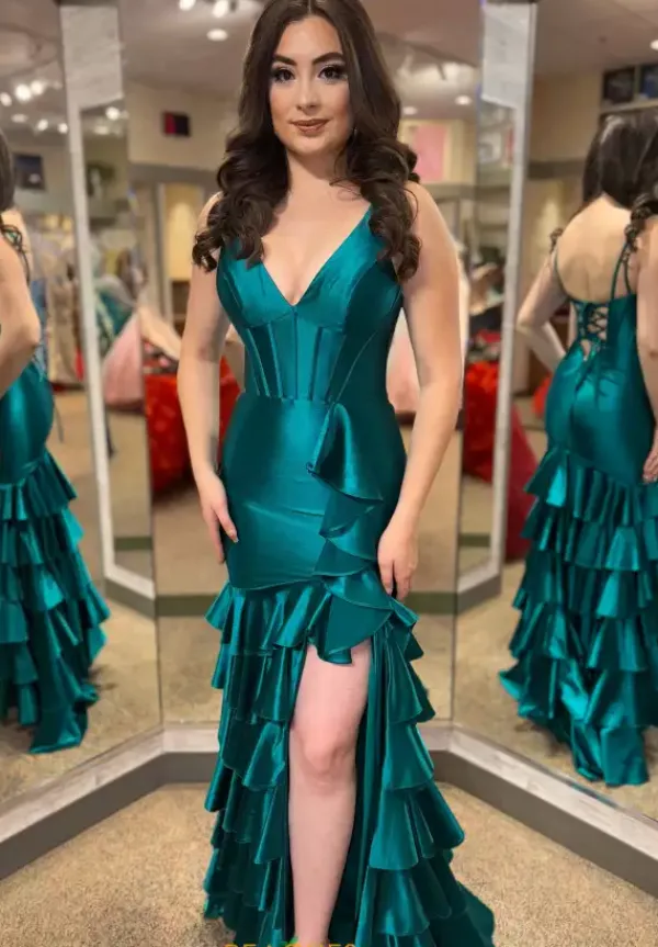 57146^Sherri Hill Clearance