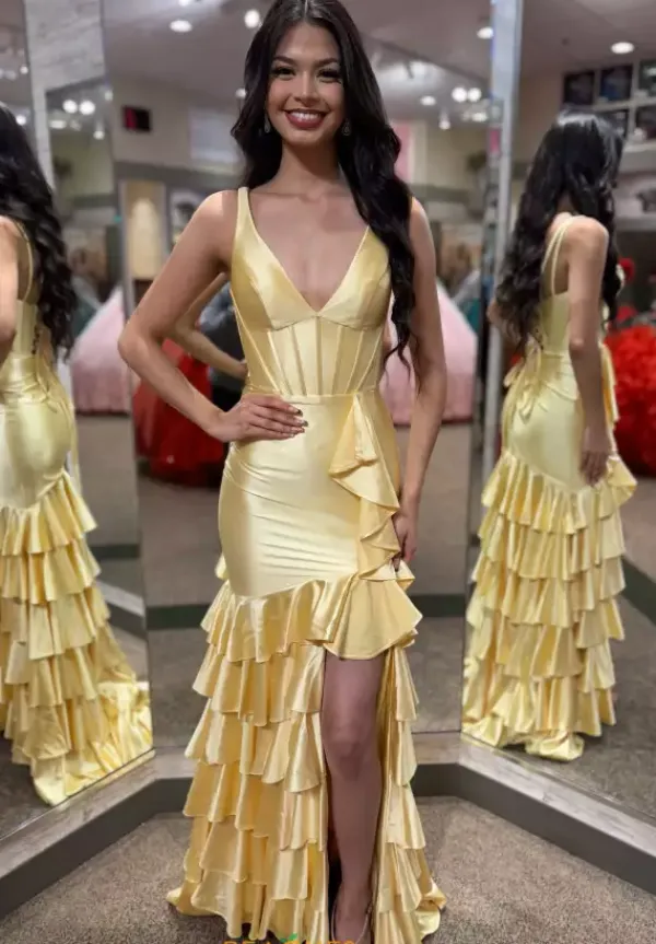 57146^Sherri Hill Clearance