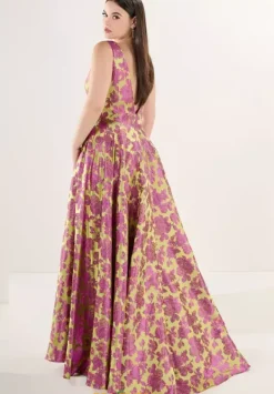 16262^Tiffany Clearance