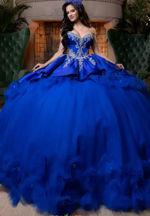 Quinceanera 4080007^Vizcaya New