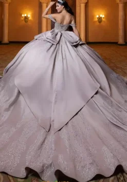 Quinceanera 4080030^Vizcaya Best