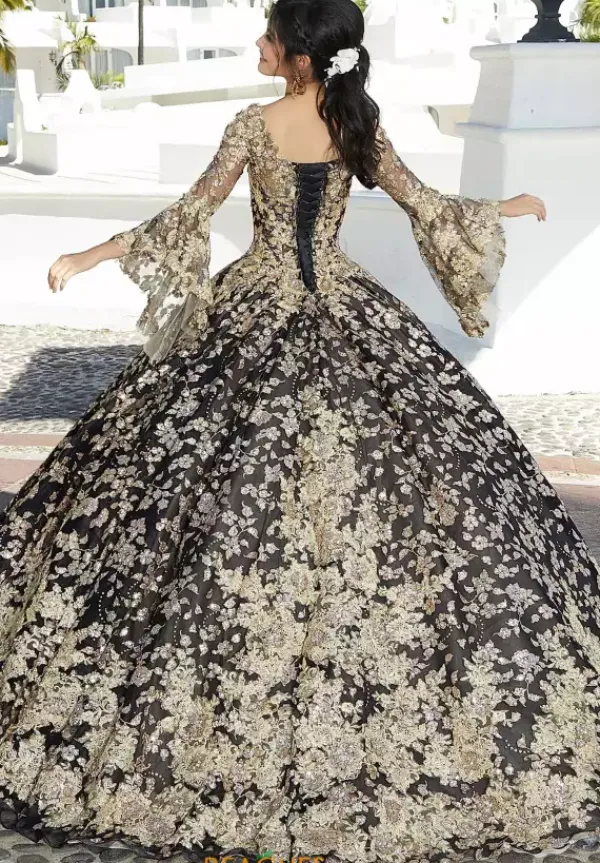 Quinceanera 34075^Vizcaya